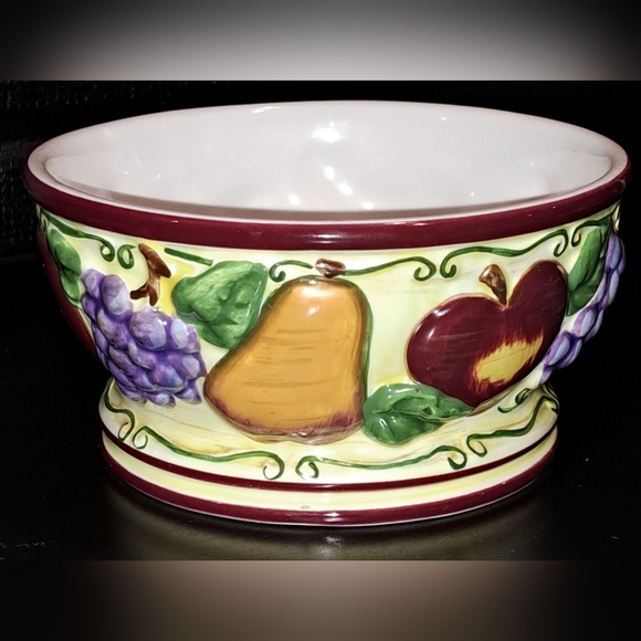 Williiams-Sonoma  Embossed Vegetables 4 3/4” Bowl - Picture 2 of 8